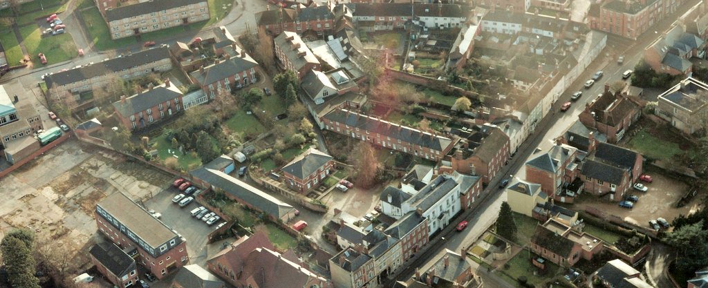 Aerial view of Long Street and Morris Lane, Devizes, Wiltshire c1991